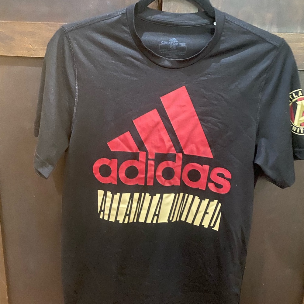 Adidas Black and Red Short Sleeve Tee with Graphic Design